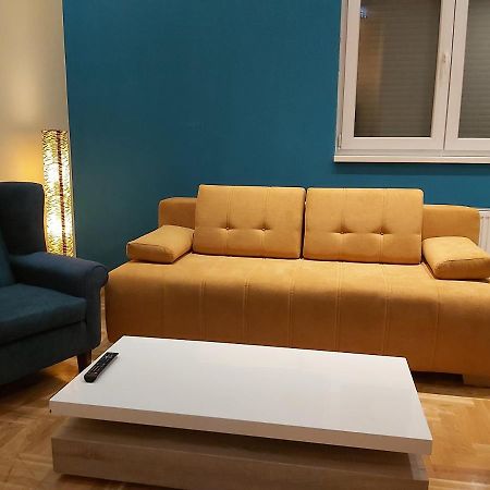 Apartment Nikirent Banja Luka Buitenkant foto
